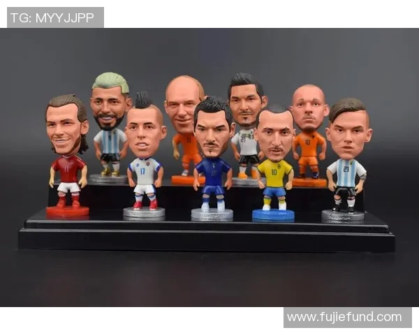 足球明星大头手办精致收藏款亮相 打造运动魅力与艺术融合之作 足球明星大头手办精致收藏款亮相 打造运动魅力与艺术融合之作